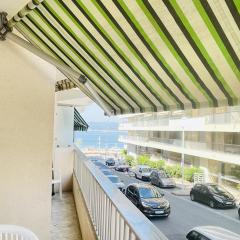 Studio centre ville et plage