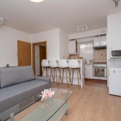 Keleti Train Station -Garay Square Apartment with balcony