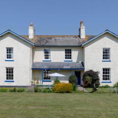 Elberry Farm - unique seaside farmhouse