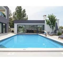 Amazing Home In Kakma With Sauna