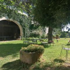 Maison spacieuse avec jardin à Nages-et-Solorgues