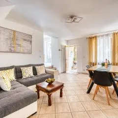 GuestHost - Charming Flat in Assisi's Countryside