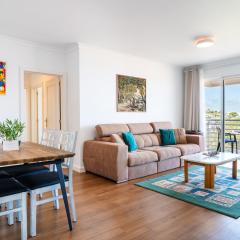 GuestReady - Caniço city view