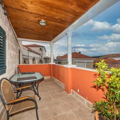 Gorgeous Apartment In Slatine With Wifi