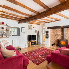 Pass the Keys Traditional 3 Bed Cottage in Historic Village
