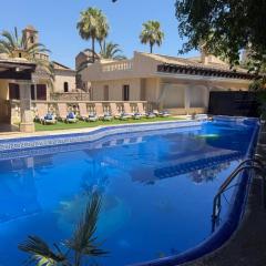 Villa with private pool -Palma Ambassador Center ETV14825