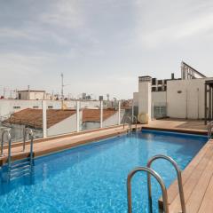 Naima - 2 bedrooms and pool in Trafalgar