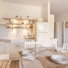 Sunset Resort VI, Nadmorska 98A