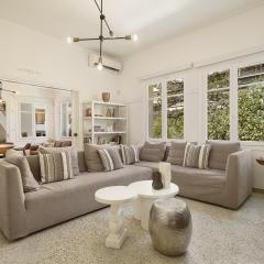 Eva's Apartment