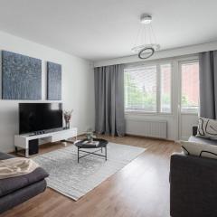 Spacious 1BR Downtown Apartment with Private Balcony