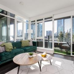 Yaletown Cityview Condo with Balcony near Sunset Beach