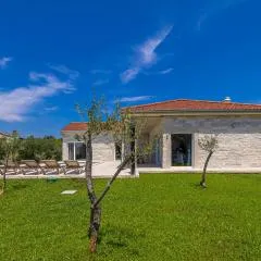 Villa FUSKA with private pool