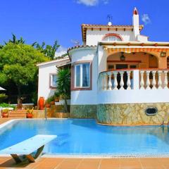 Casa Illote - Well Furnished 3 Bedroom Villa - Great Pool Area