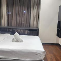 Sky Suites at Wyndham KLCC
