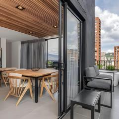 Morph 1101 - Sophisticated & brigh apt/ BBQ