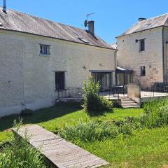 Belle demeure avec piscine à Bourgueuil 5 ch/10 p