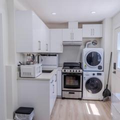 Quiet, cozy 2BR1BA private entry near Skytrain