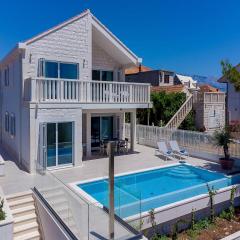 Villa Blu Brac A Beautiful 3 Bedroom Villa A Stones Throw To The Beach