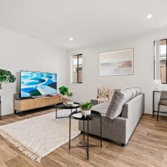 Hosted Modern Comfort in Piara Waters Perfect for Fam