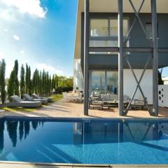 Villa Limni Dyo - Luxurious Contemporary 3 Bedroom Villa With Sea Views And Hot Tub