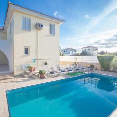 Villa Ayia Triada, Beautiful 5Bdr Villa With Pool, Close To All Beaches
