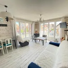 Le studio lumineux 500 m de la plage