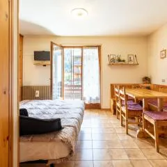 Cancano - appartamento con giardino