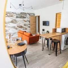 L'Étape - Center - Cathedral