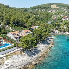 Villa Welcome by Villas Guide