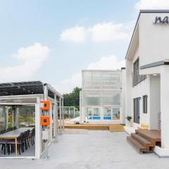 Ganghwado Narangstay Poolvilla Pension