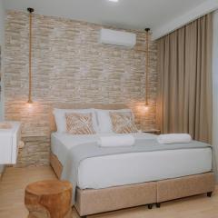 Dimosthenis Land - Private Luxury Stay