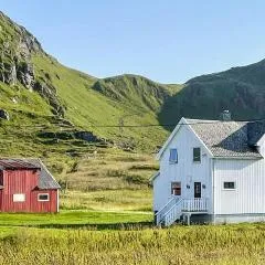 4 Bedroom Amazing Home In Fredvang