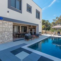 Villa Royal House 2