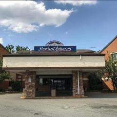 Howard Johnson by Wyndham Newark Airport