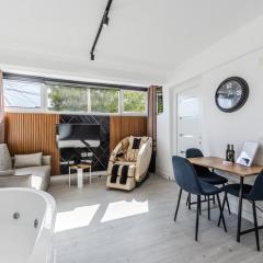 Green Luxe Suite 2