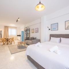 Bright & Airy Family Studio with Rooftop Access - Zen Theia by Tessera