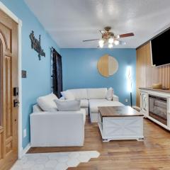 Walkable Oasis and Guest Suite with Pickleball Court
