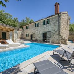 Stone Villa Galant with Pool - Happy Rentals