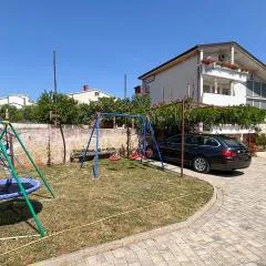 1 Bedroom Gorgeous Apartment In Banjole