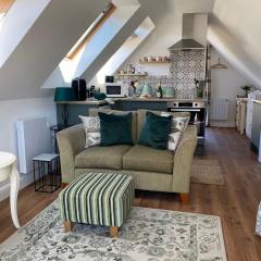 Grove View Studio Apartment