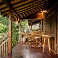 Tropical Traditional Indonesian Wooden Cottage - Beji Mas, Ubud