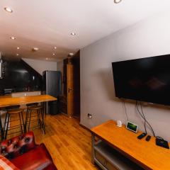 Luxurious Stockbridge Apartment on the Canal