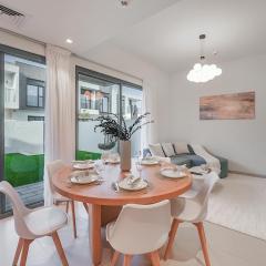 EasyGo- Lavish Townhouse with facilities