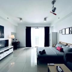 Oasis Homes at i-City - WiFi TV Box and 1 Carpark