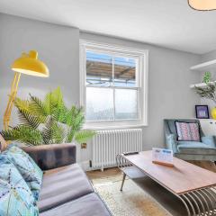 Hove Alone 5 By My Getaways