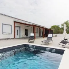 Family friendly house with a swimming pool Sabunike, Zadar - 24804