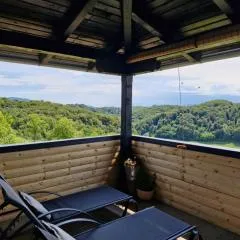 GREENHILLS Relax & Holiday House