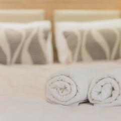 Невелика квартира з ремонтом в центрі