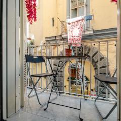 Il balconcino ai Tribunali