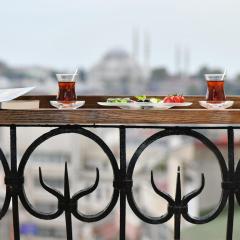 Historical Flat Unique Terrace AC in Beyoğlu Galata